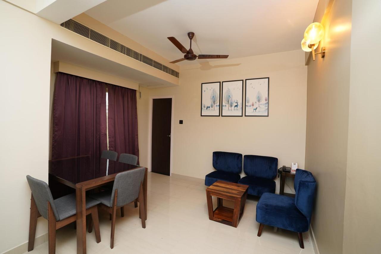 Neyyar Residency Neyyattinkara Exterior photo